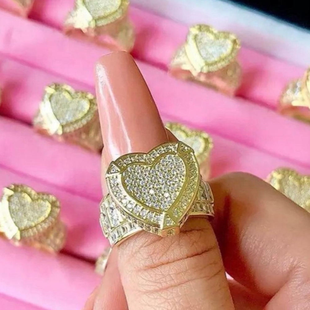Heart ring size 9 - Picture 4 of 6